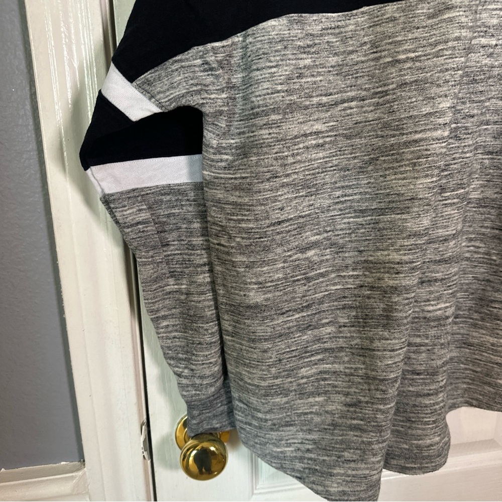 Victoria's Secret PINK Black and Gray Sweatshirt oversized XS - Picture 6 of 13